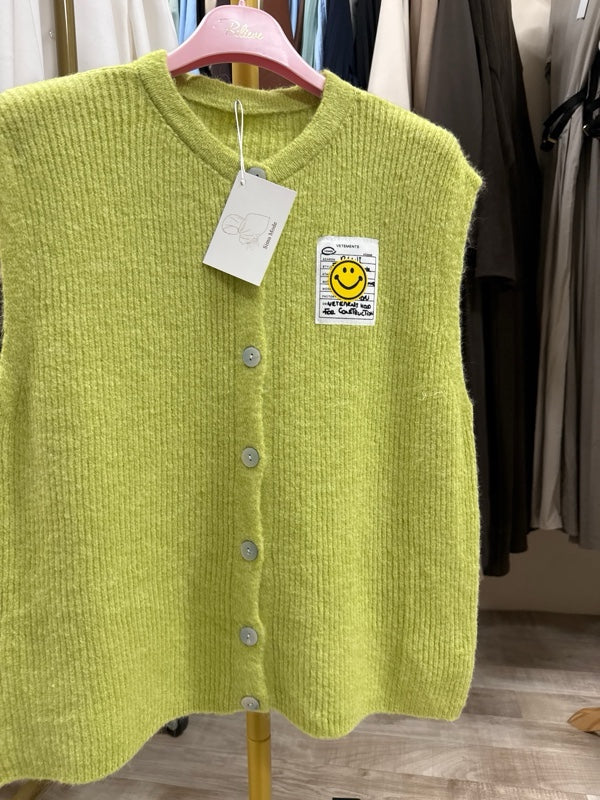 Strickweste Smiley Patch