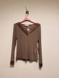 Bluse durchsichtig mit Muster am Kragen