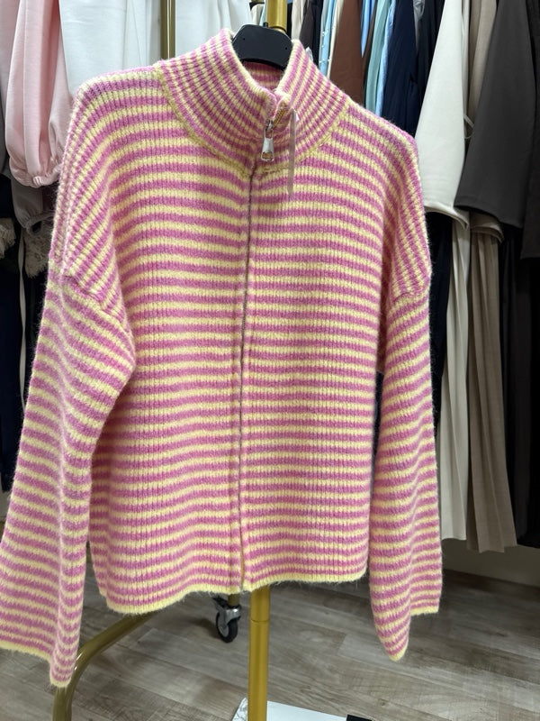 Strickjacke gestreift