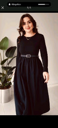 Kleid mit Gürtel